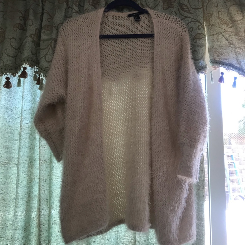 never worn!! forever 21 soft fluffy cardigan